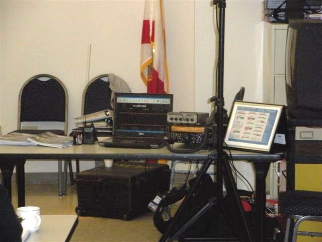 General Class March 2010 006.jpg - JTRG's first and very successful "General Upgrade" class. Demo HF gear setup: TS2000, US Interface Navigator, PC, and Buddipole.